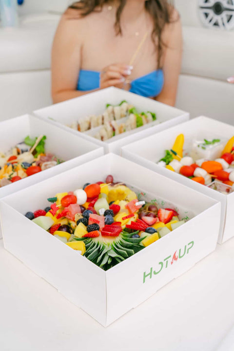 Yacht Catering in Miami: Where to Order for Boats, Marinas and Luxury Charters